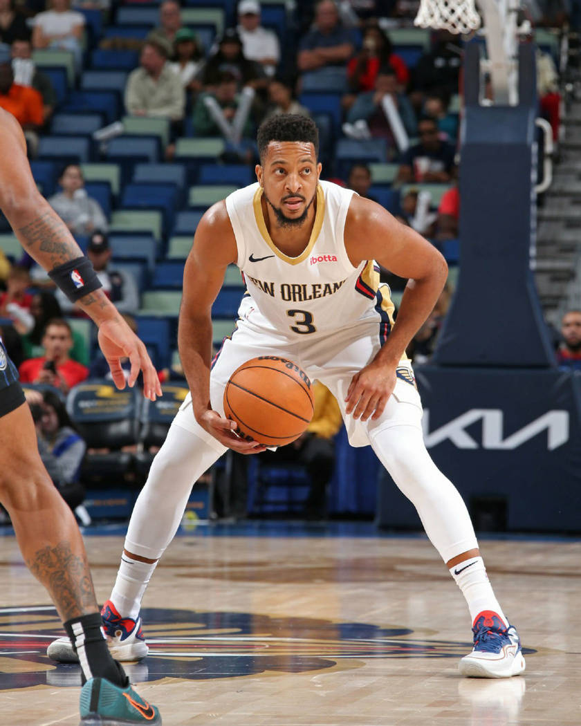  NBA季后赛赛程吃紧；里尔赛后内部沟通；引发热议；年轻球员得到机会